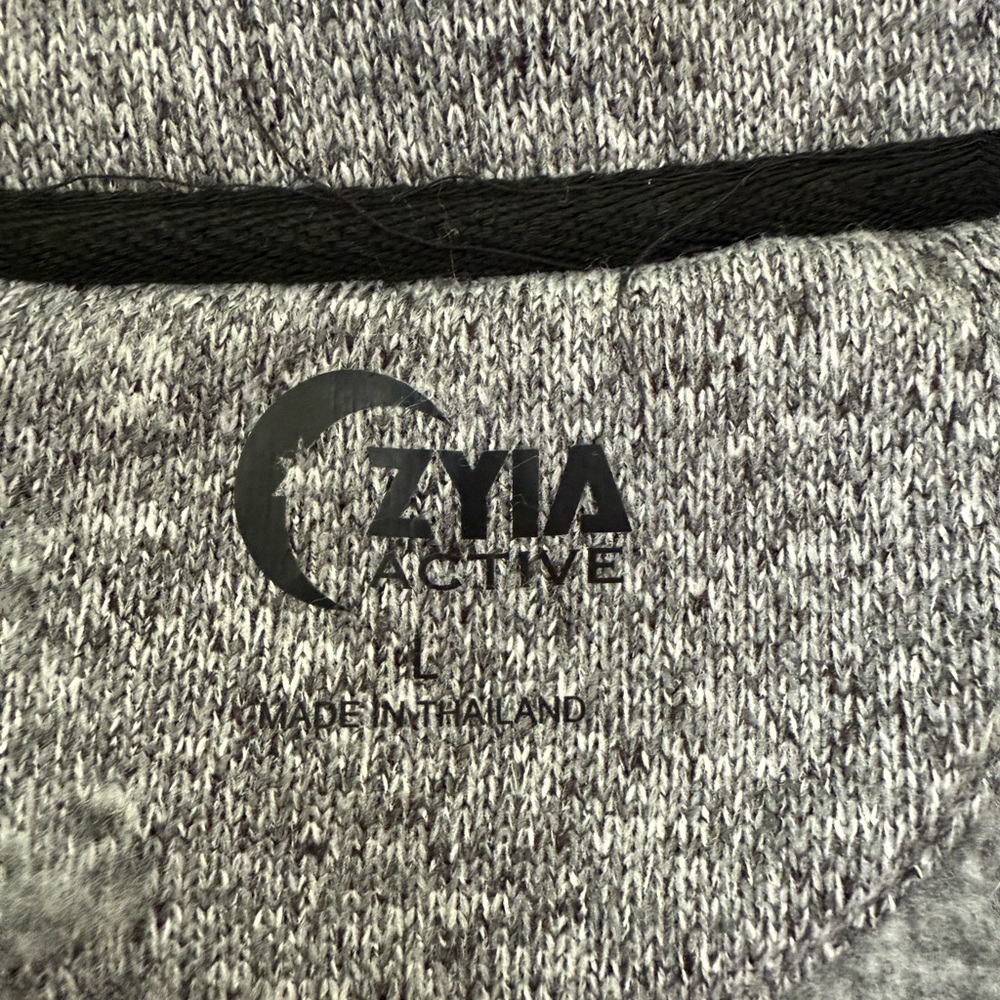 18. Zyia Gray and Red Full-Zip Jacket - Picture 4 of 4